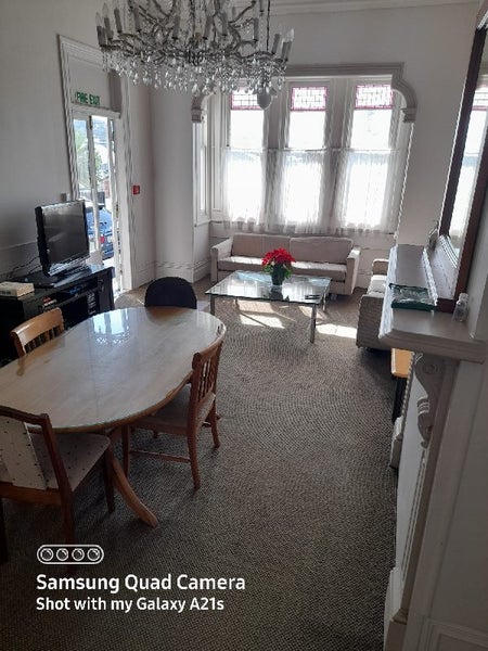 Rooms for rent : Ellerslie Carousel 2