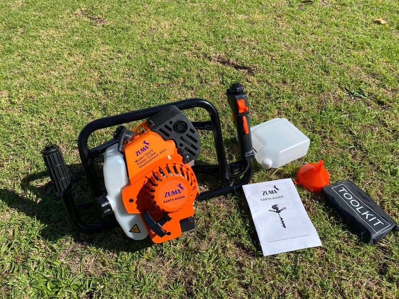 post hole borer 82cc ( ONE MAN OPERATED) & 1 pc 300mm auger&30cm Carousel 7