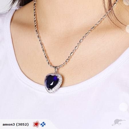 THE FAMOUS HEART OF THE OCEAN PENDENT (L) Carousel 1