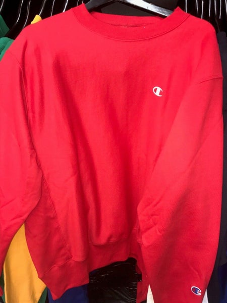 Champion Logo Reverse Weave Red Crewneck Jersey Carousel 1