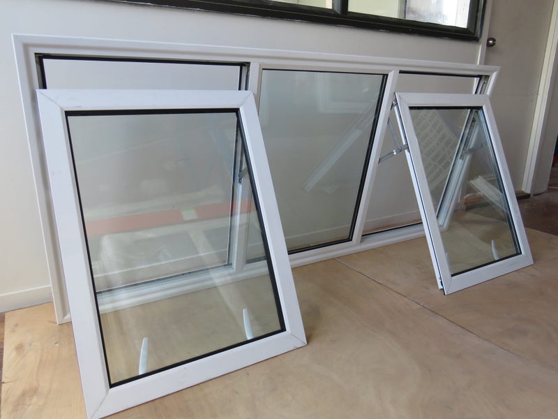 *NEW WHITE ALUMINIUM DOUBLE GLAZED WINDOW:1000HX2000W Carousel 2