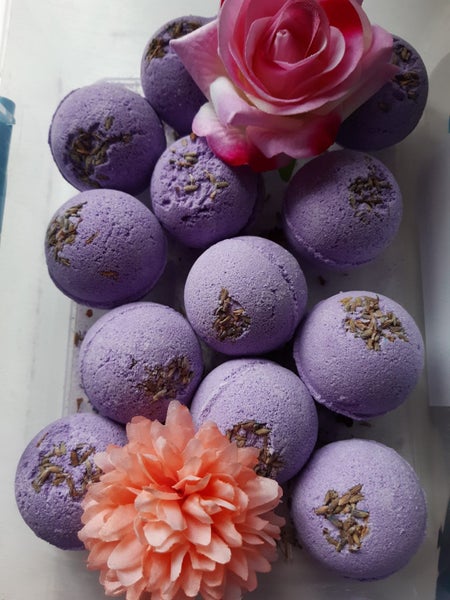 FRENCH LAVENDER Bath Bomb Carousel 1