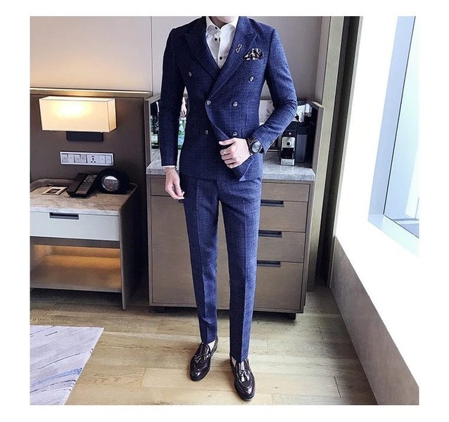 Men's suit Carousel 1