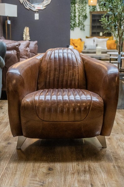 Urbano Interiors - Mustang Aged Italian Leather Chair Carousel 2