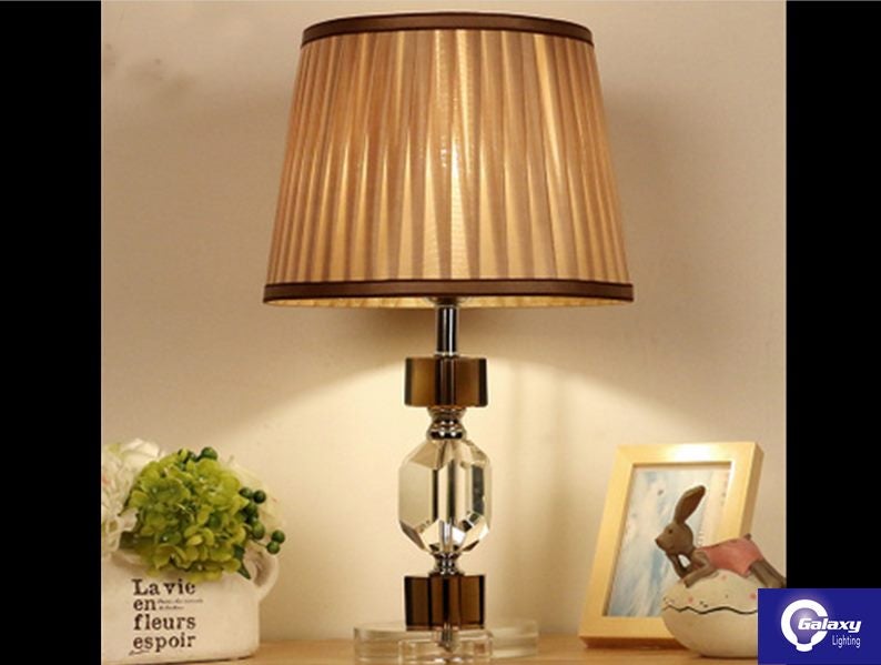T113 Bedside Table Lamp Carousel 1