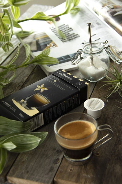 100 x Caffesso Coffee Capsules - Nespresso Compostable - Vanilla Espresso Latte Carousel 5