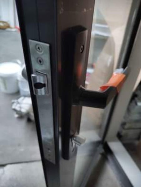 Double Glazed Aluminium Door Carousel 2