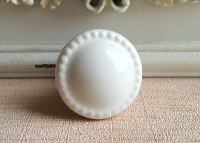 Cute white ceramic vintage knob (button )knobs Carousel 2