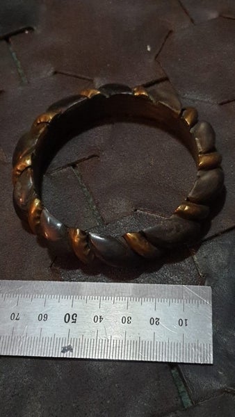 Vintage Horn & Brass Twist Bangle Carousel 2