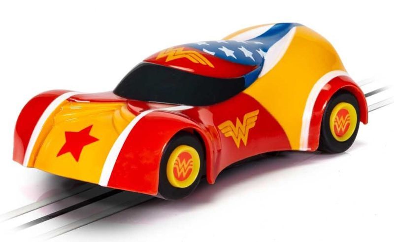 Slot Car - Micro 9v Justice League Wonder Woman Carousel 1