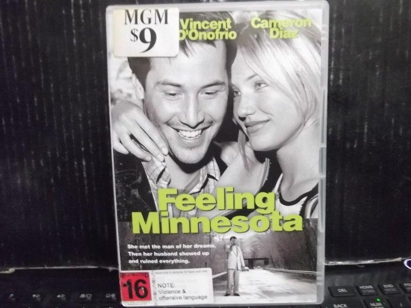 FEELING MINNESOTA Carousel 1