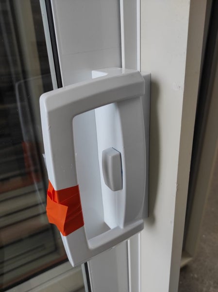 Brand new aluminium sliding door - double glazed clear glass Carousel 10