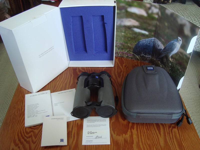 Zeiss Victory SF 10 x 42 binoculars – as-new Carousel 8
