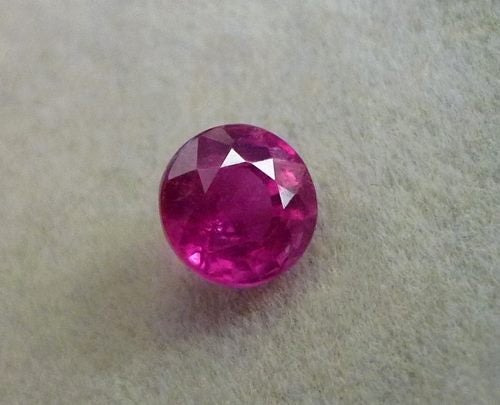 1.32CT GORGEOUS BIG TOP PINKISH RED 100% NATURAL ROUND RUBY Carousel 1