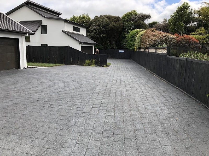 Paver Strike Through™ - 10L - Paver & Concrete Stain MP Carousel 1