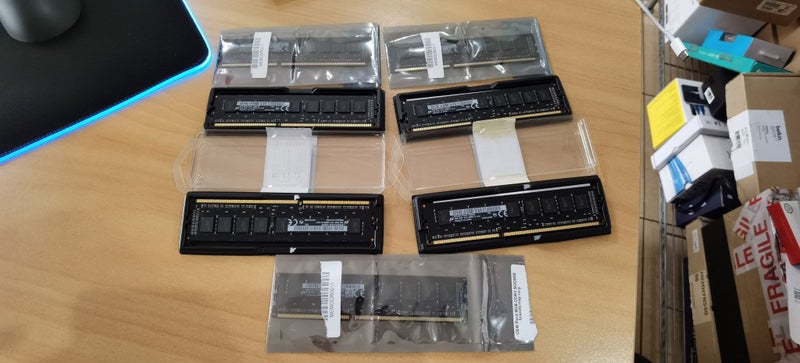 Apple original 4GB DDR3 1866 ECC RAM for Mac pro 4,1 5,1 6,1 Carousel 1