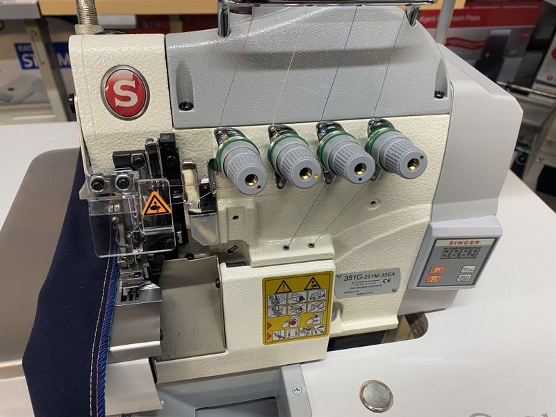 SINGER Industrial 5 Thread Safety Stitch Overlock Sewing Machine Carousel 2