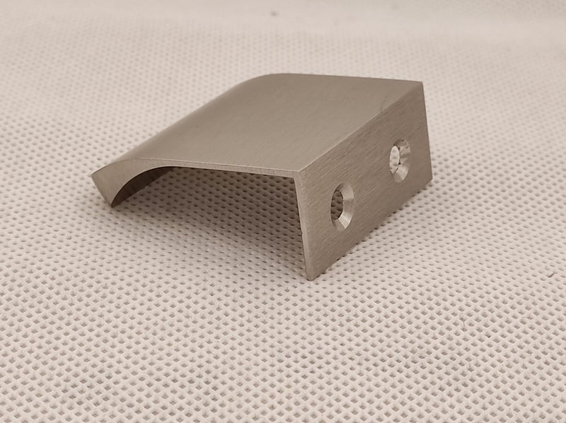 Edge Pull Curved Brushed Satin - 40mm Carousel 2