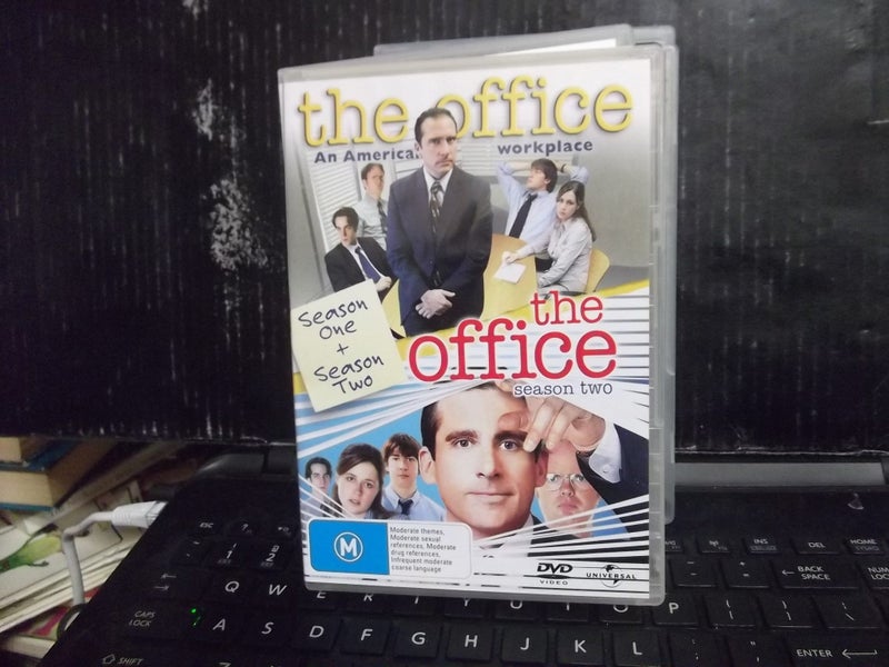 The Office: The Complete Second Season Carousel 1