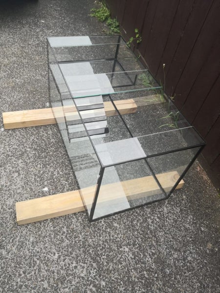 Turtle tank 6mm 1200x450x450 black silicone Carousel 2