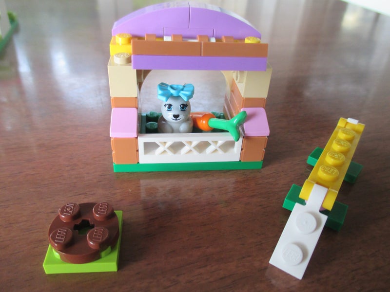 Lego Friends Dog Show & Bunny's Hutch Carousel 2