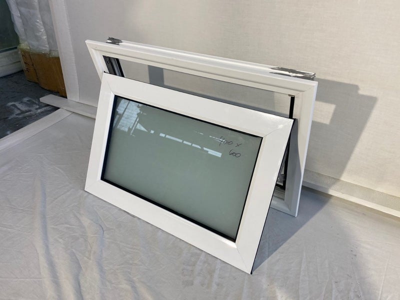 NEW WHITE ALUMINIUM DOUBLE GLAZED WINDOW:400HX600W Carousel 2