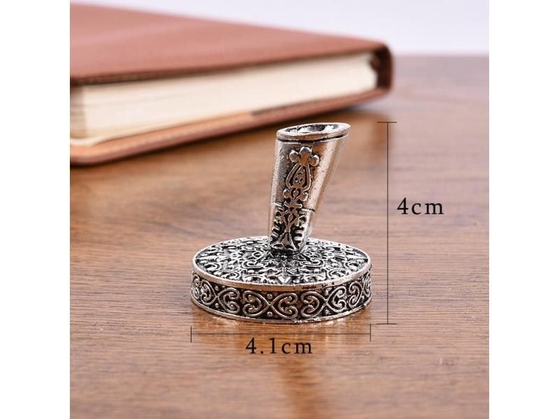 European Vintage Feather Pen Stand Metal Round Pen Holder With Magic Fountain Carousel 2