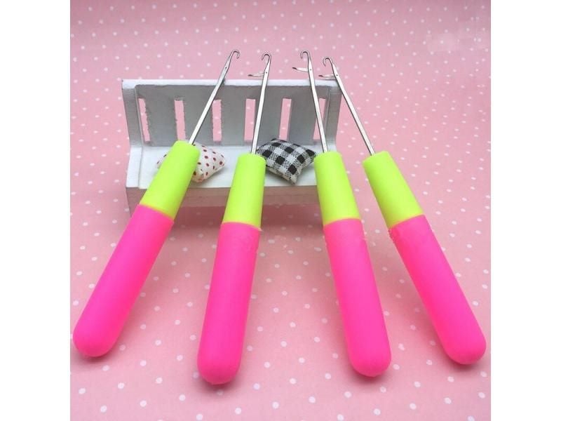 Factory Selling 15Cm Pink Lemon Plastic Knitting Crochet Hooks For Jumbo Braids Carousel 2