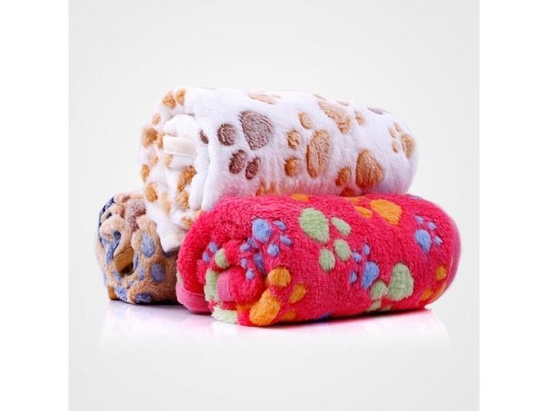 Winter Soft Pet Blanket Dog Cat Bed Mat With Foot Print Coral Fleece Carousel 1