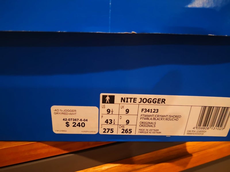 Adidas Jogger us9.5 mens Carousel 5