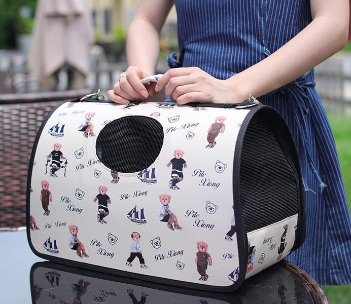Pet travel carry bag Puppy cat carrier Size L: 52 x 22 x 28cm suitable for 4-6kg Carousel 1