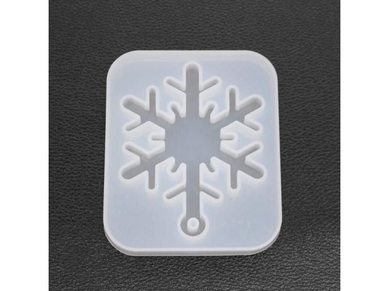 DIY Christmas Snowflake Silicone Mold Ornament Tray With Hole Pendant New Year Carousel 1