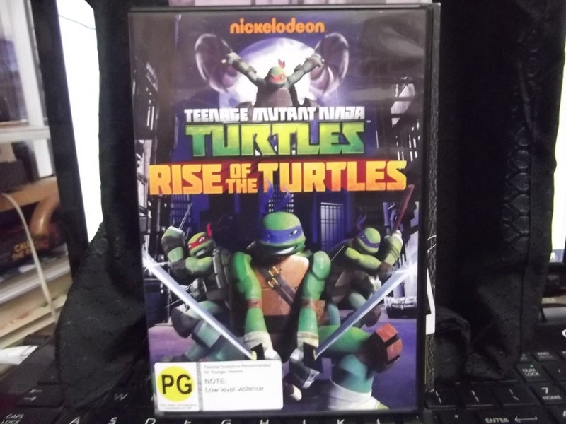 TURTLES RISE OF THE TURTLES Carousel 1