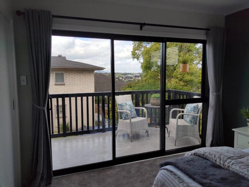 Brand new stack sliding door - double glazed c Carousel 10