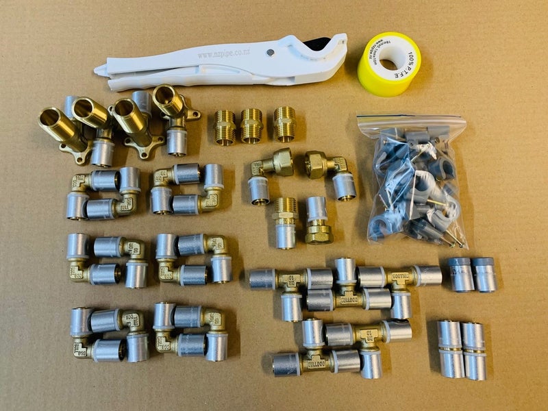 Bathroom fittings Kit (brass) Carousel 2