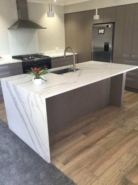 SERVICE LISTING:Top Quality Stone Benchtops (Engineered stone and Granite) Carousel 2