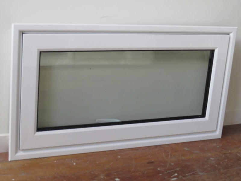 *NEW WHITE ALUMINIUM DOUBLE GLAZED WINDOW:400HX1000W Carousel 1