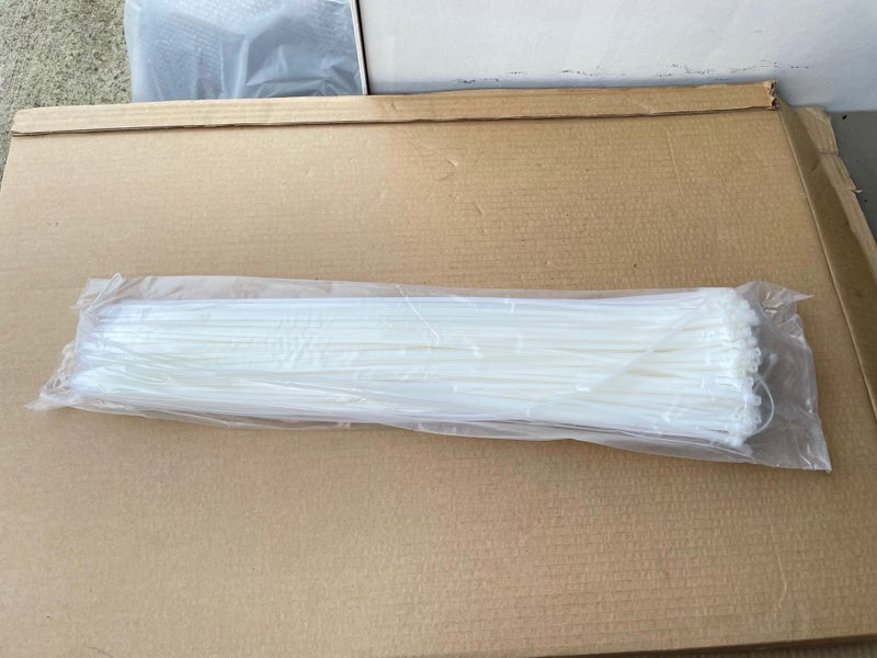 250Pcs 5mm x 600mm Cable Ties Carousel 2