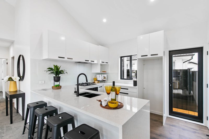 U-Shaped Kitchen in Black & White Style, with Stone Waterfall Carousel 2