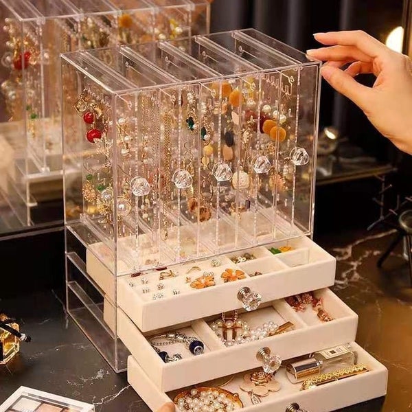 Earring Holder New Carousel 1