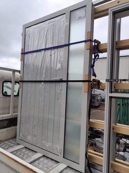 Brand new entry door - TGV aluminum board Carousel 1