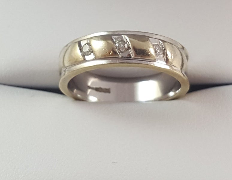 Lovely 9ct White Gold Heavy Unisex Floating/Tension Set Diamond Band Ring Carousel 1