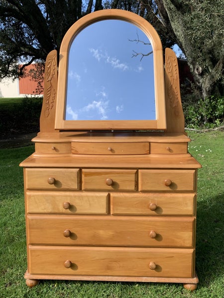 Absolutely stunning Blayco solid rimu dresser- FULLY RESTORED Carousel 1