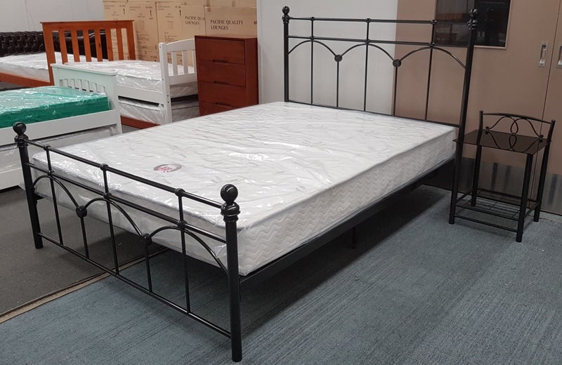Queen Bed Solid Construction Carousel 4