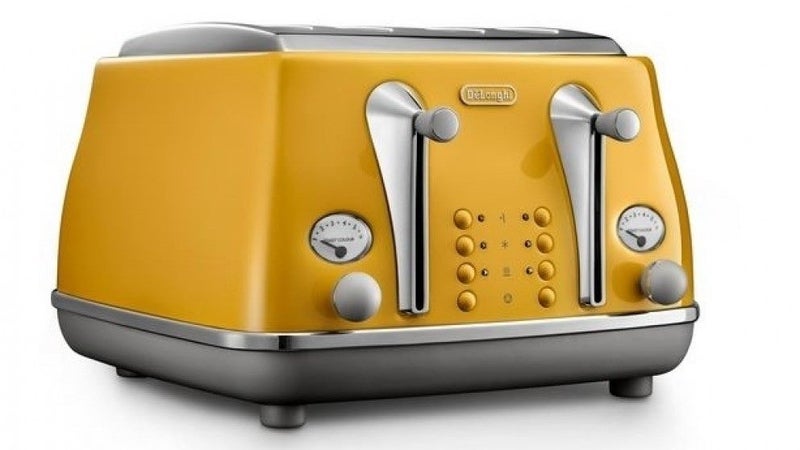 DeLonghi Icona Capitals Yellow 4 Slice Toaster Carousel 2