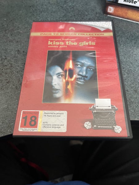 Kiss The Girls DVD Carousel 1
