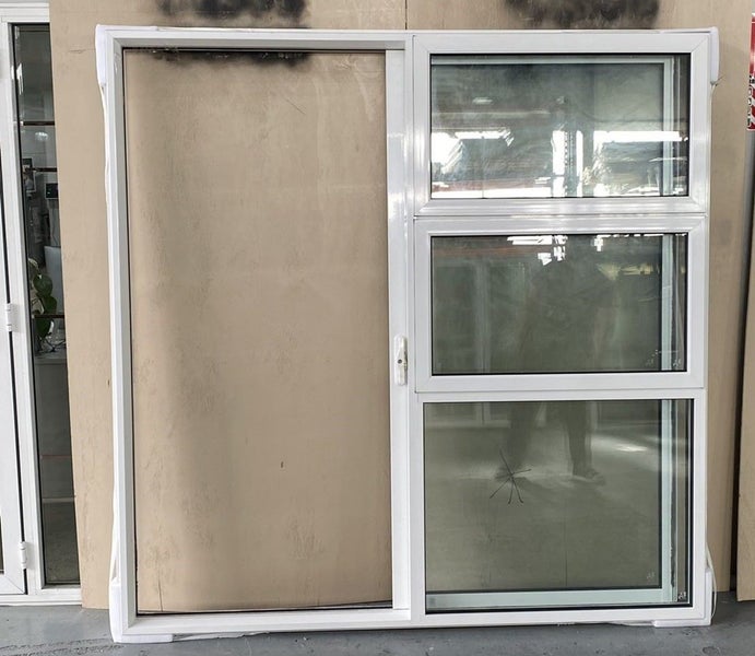 NEW WHITE ALUMINIUM DOUBLE GLAZED SLIDING DOOR:2000H x 1800W Carousel 2