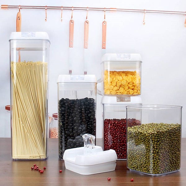 7 Pieces Plastic Food Storage Containers with Easy Lock Lids -White Lid Carousel 7