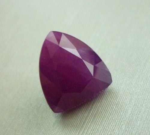 12.86CT UNHEATED BIG 100% NATURAL BLOOD RED TRILLION RUBY Carousel 2