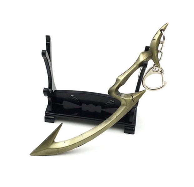 Diana's crescent moon blade keychain - League of legends Carousel 1